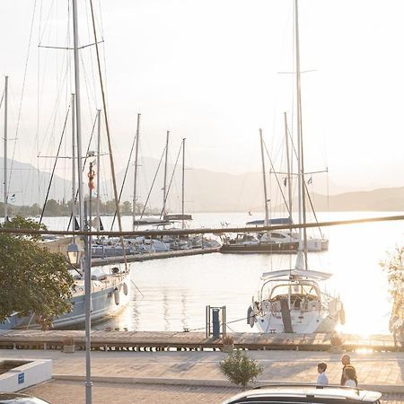 The White Rose Apartment Poros Town Eksteriør billede
