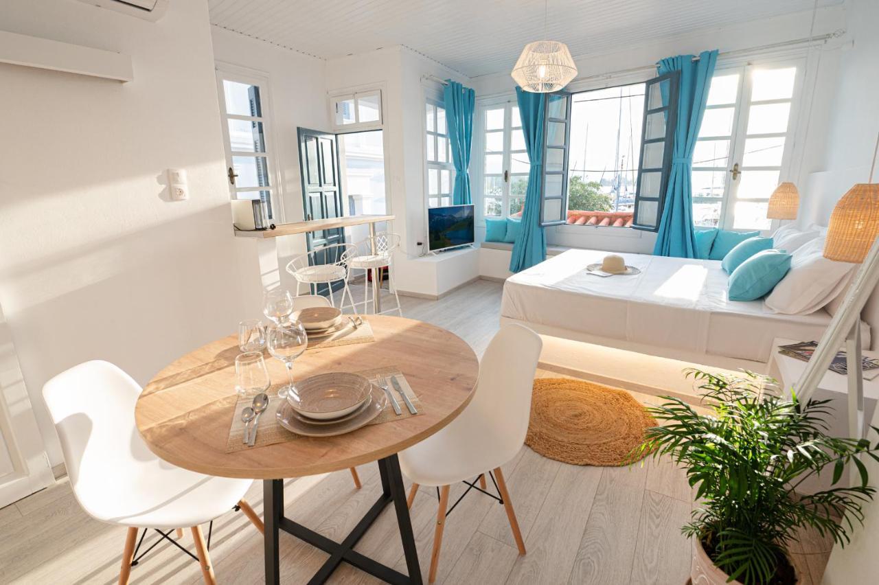 The White Rose Apartment Poros Town Eksteriør billede