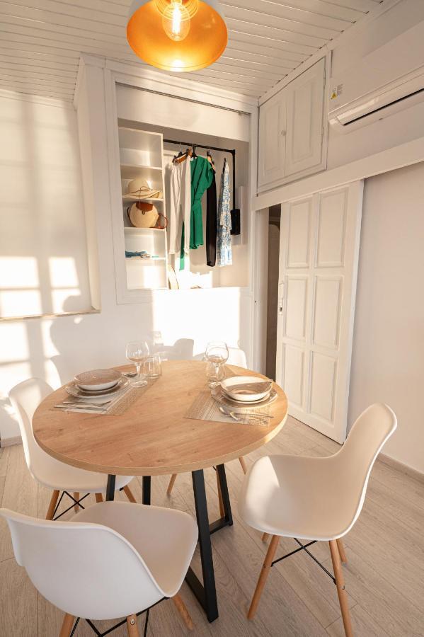 The White Rose Apartment Poros Town Eksteriør billede