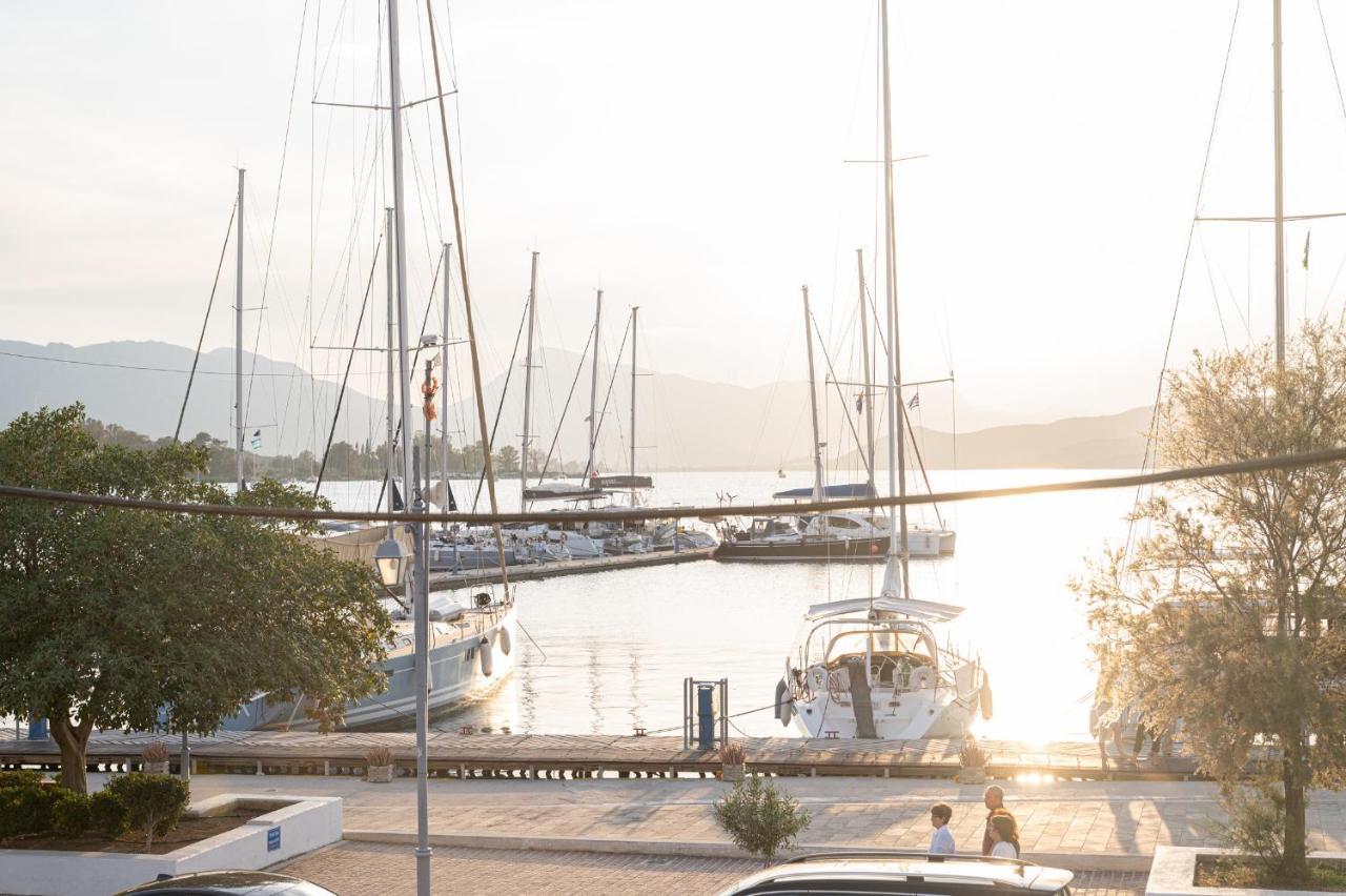 The White Rose Apartment Poros Town Eksteriør billede